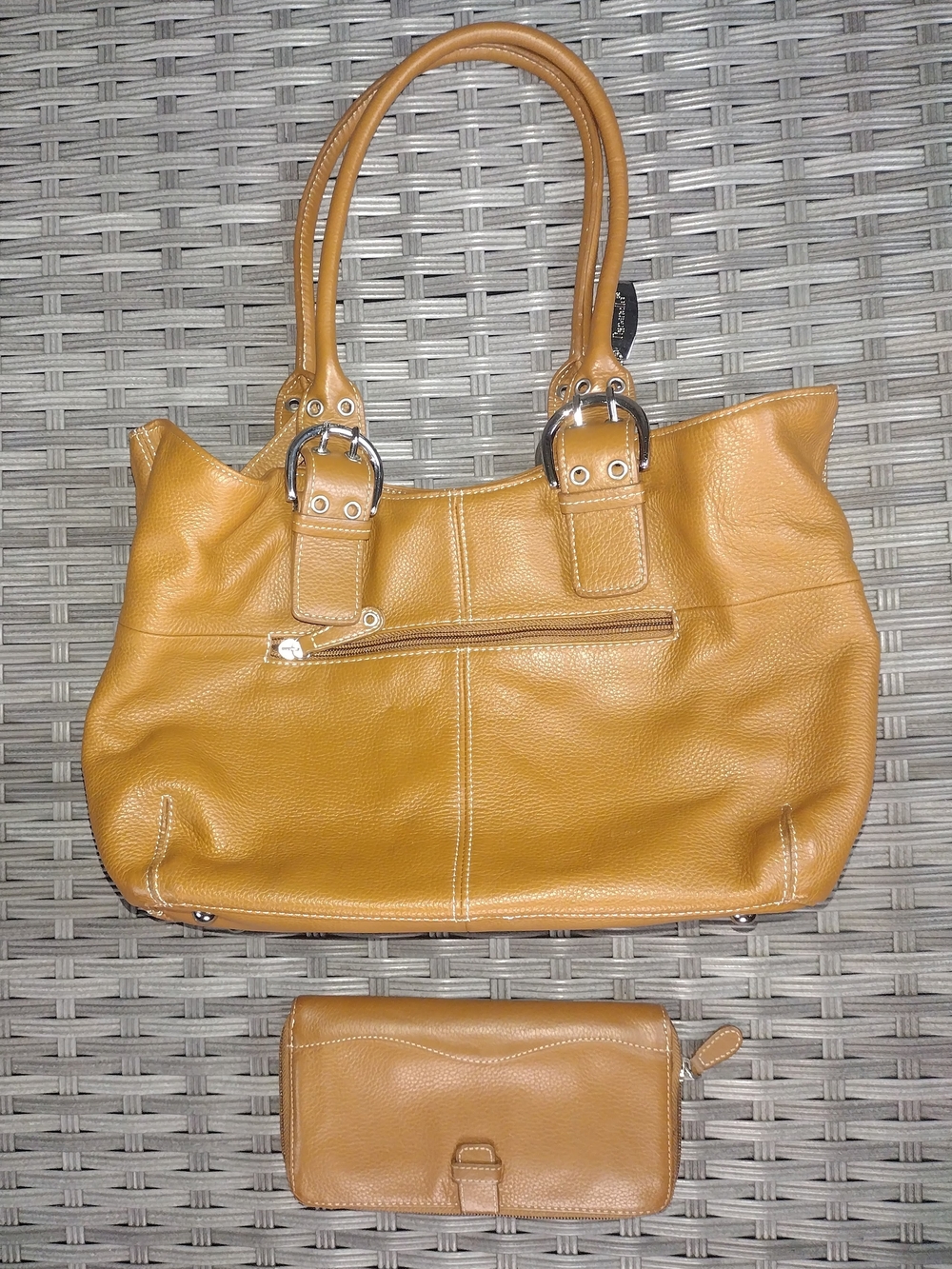 Tignanello Caramel Tan Leather Shoulder Bag with Matching Wallet